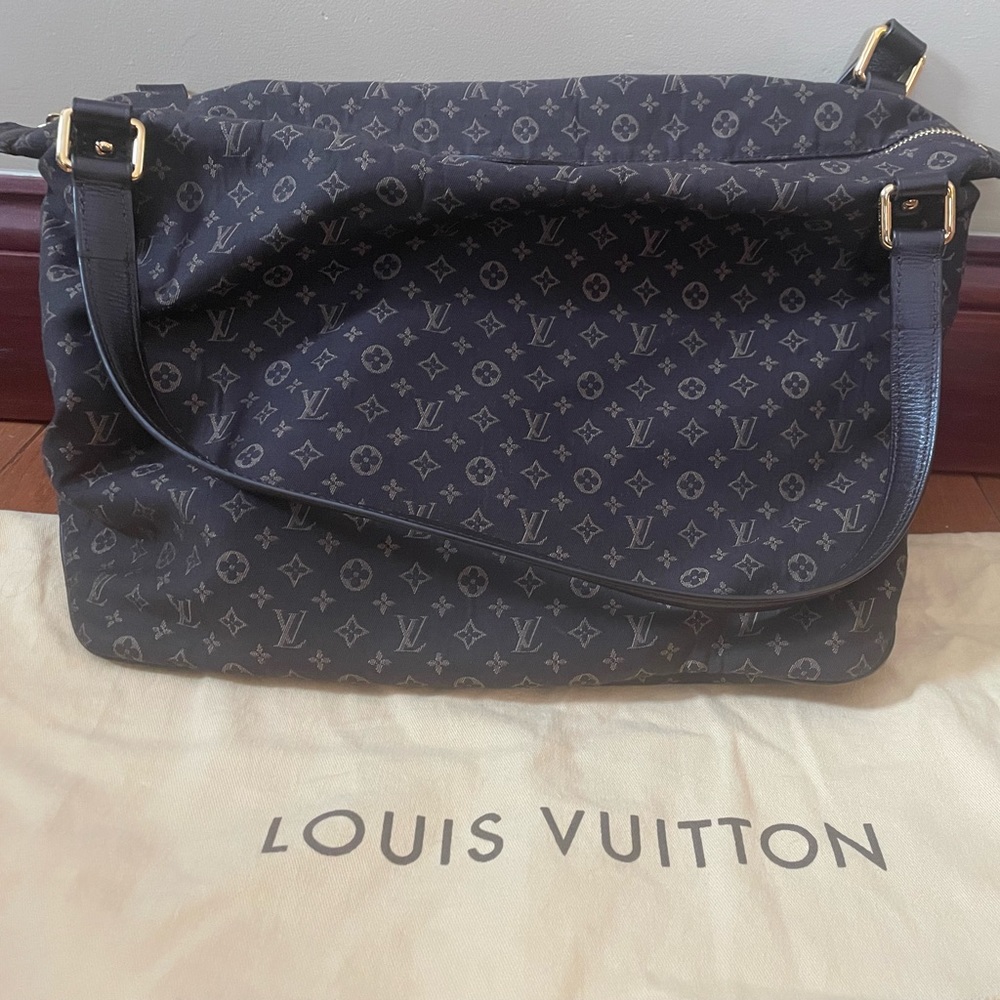 Louis Vuitton monogram canvas purse